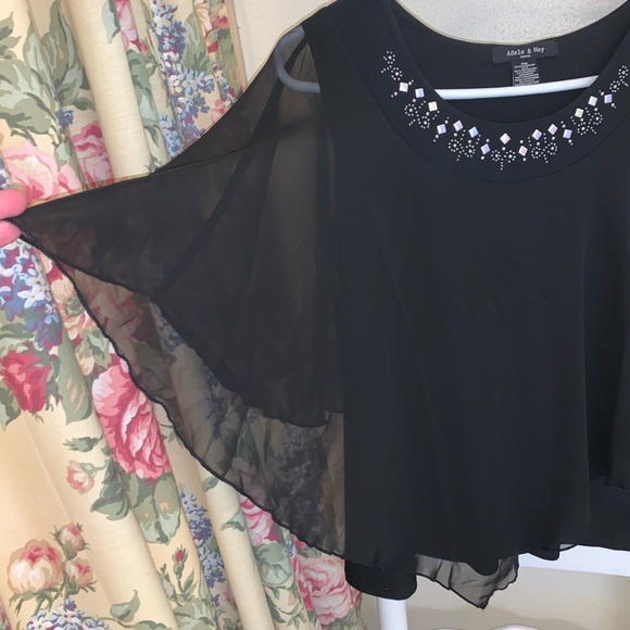 Cute top - Picture 4 of 5